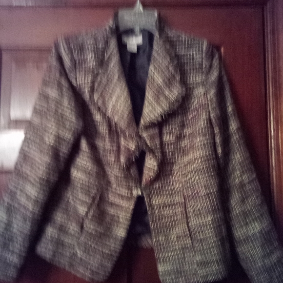 Tanjay - Picture 2 of 3